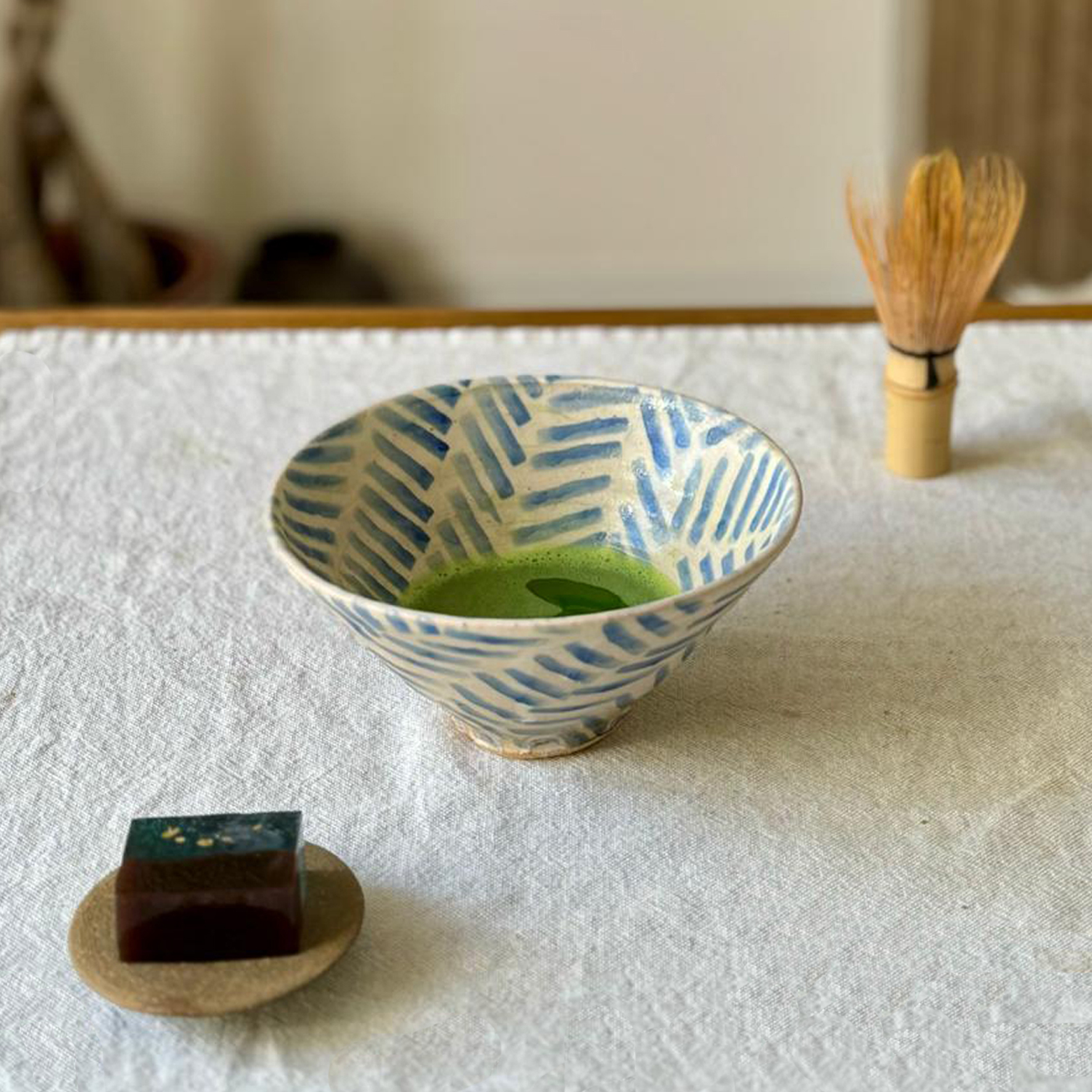 manamu-lea-brodiez-bol-gres-decor