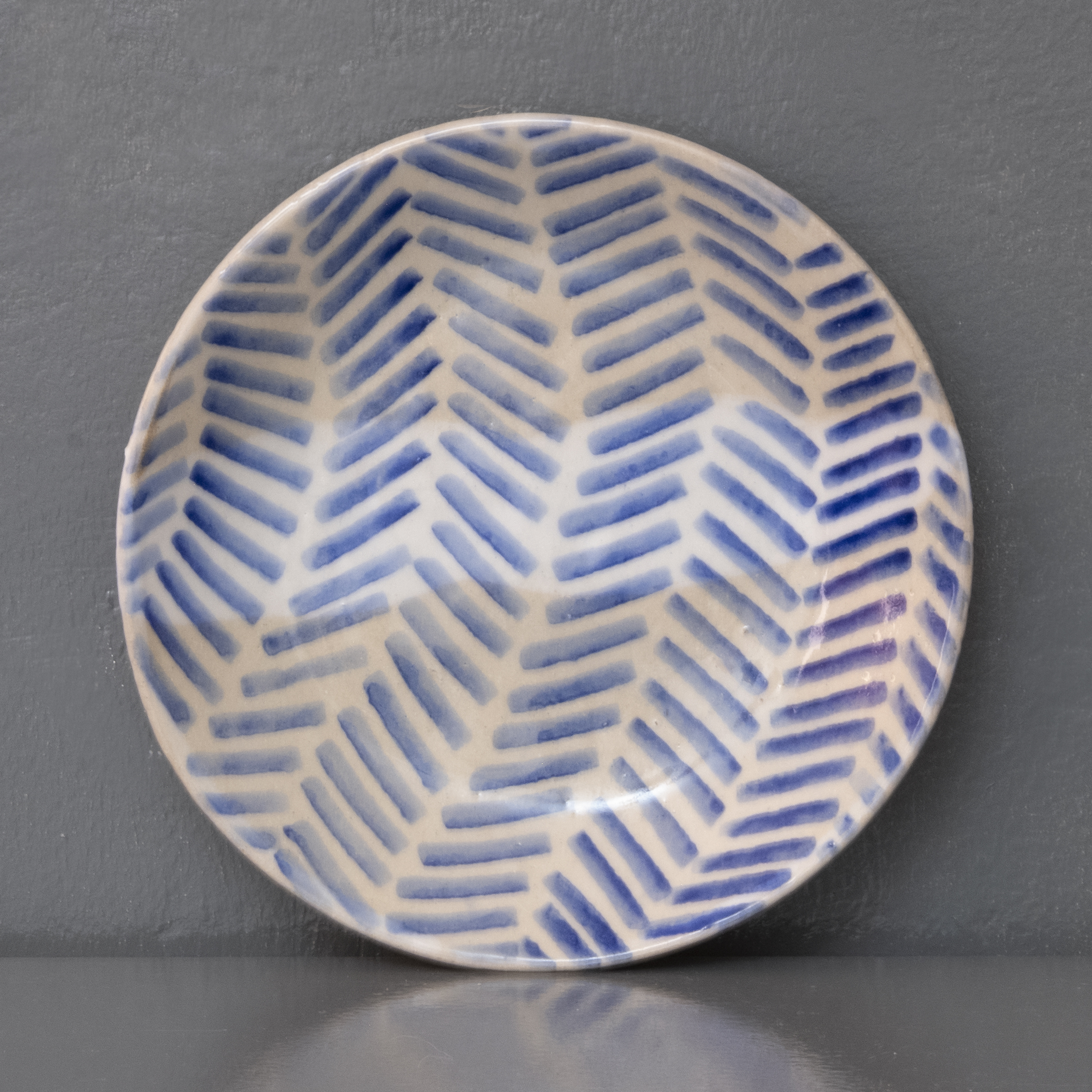 manamu-lea-brodiez-assiette-gres-decor