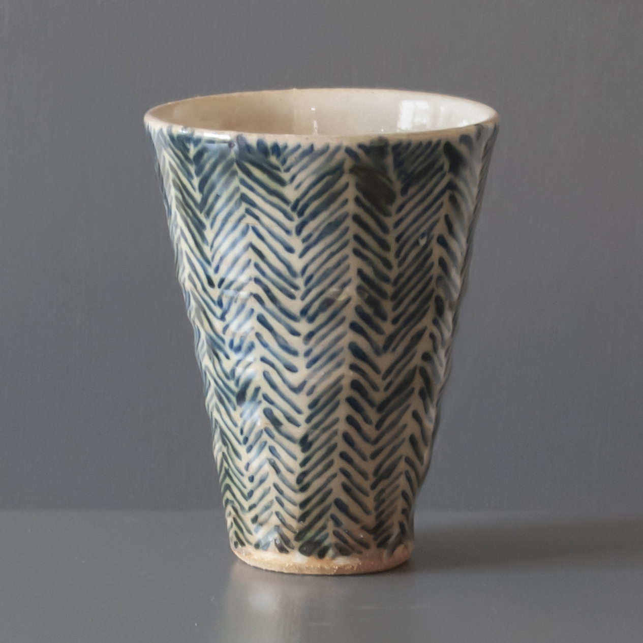 manamu-lea-brodiez-mug-gres-decor