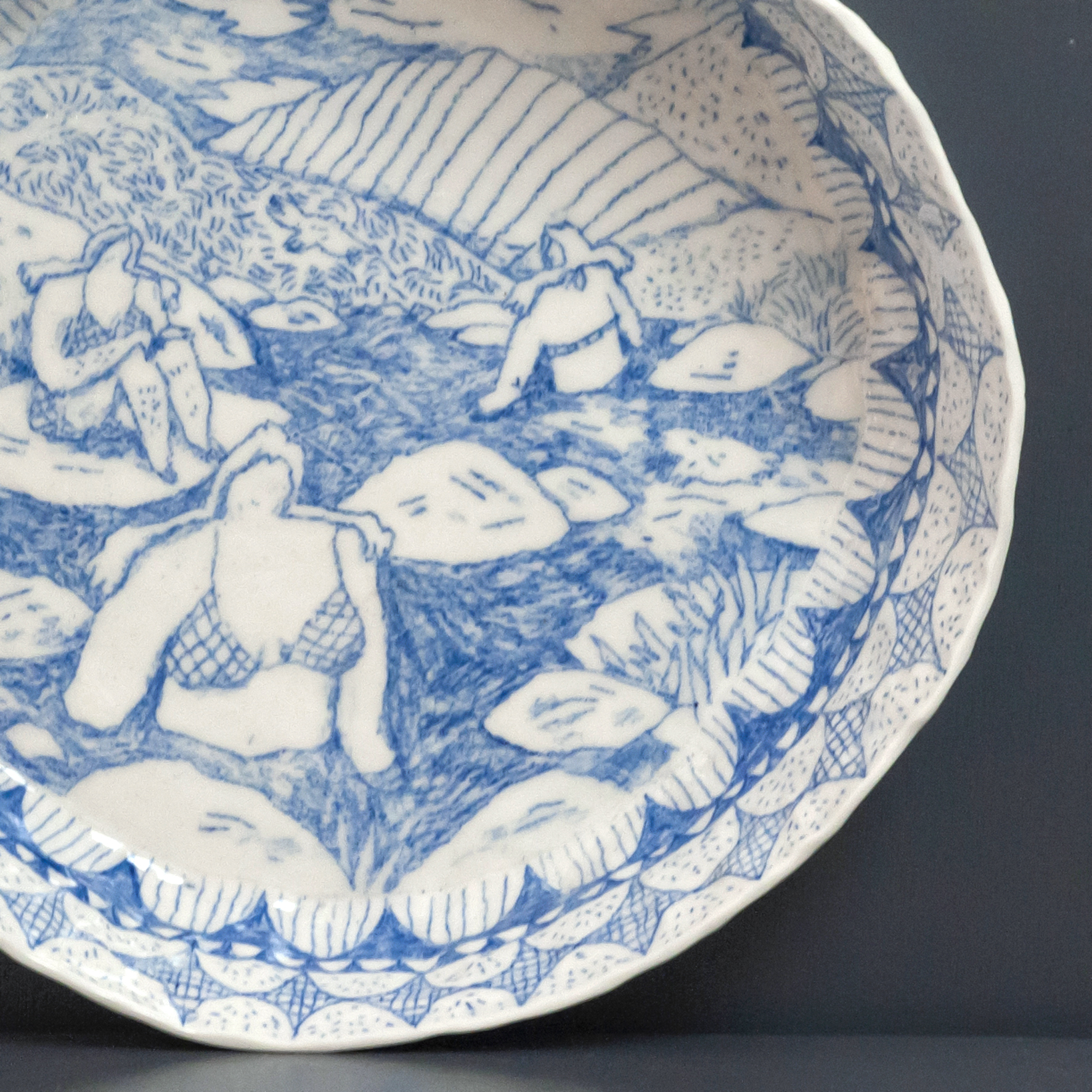 manamu-capucine-pageron-plat-porcelaine-dessin