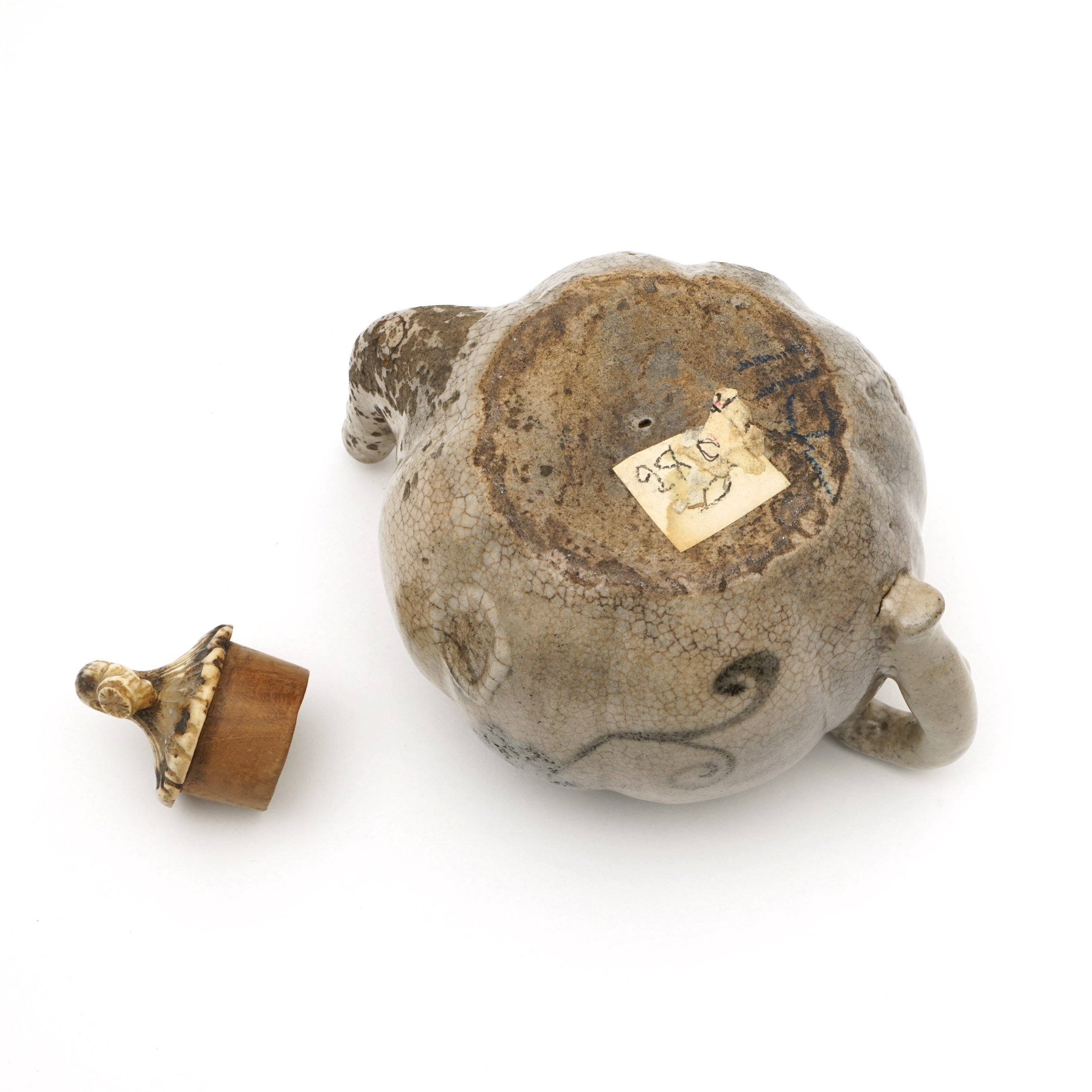 Theiere-ancienne-gres-emaille-artisanal-asiatique-xxe