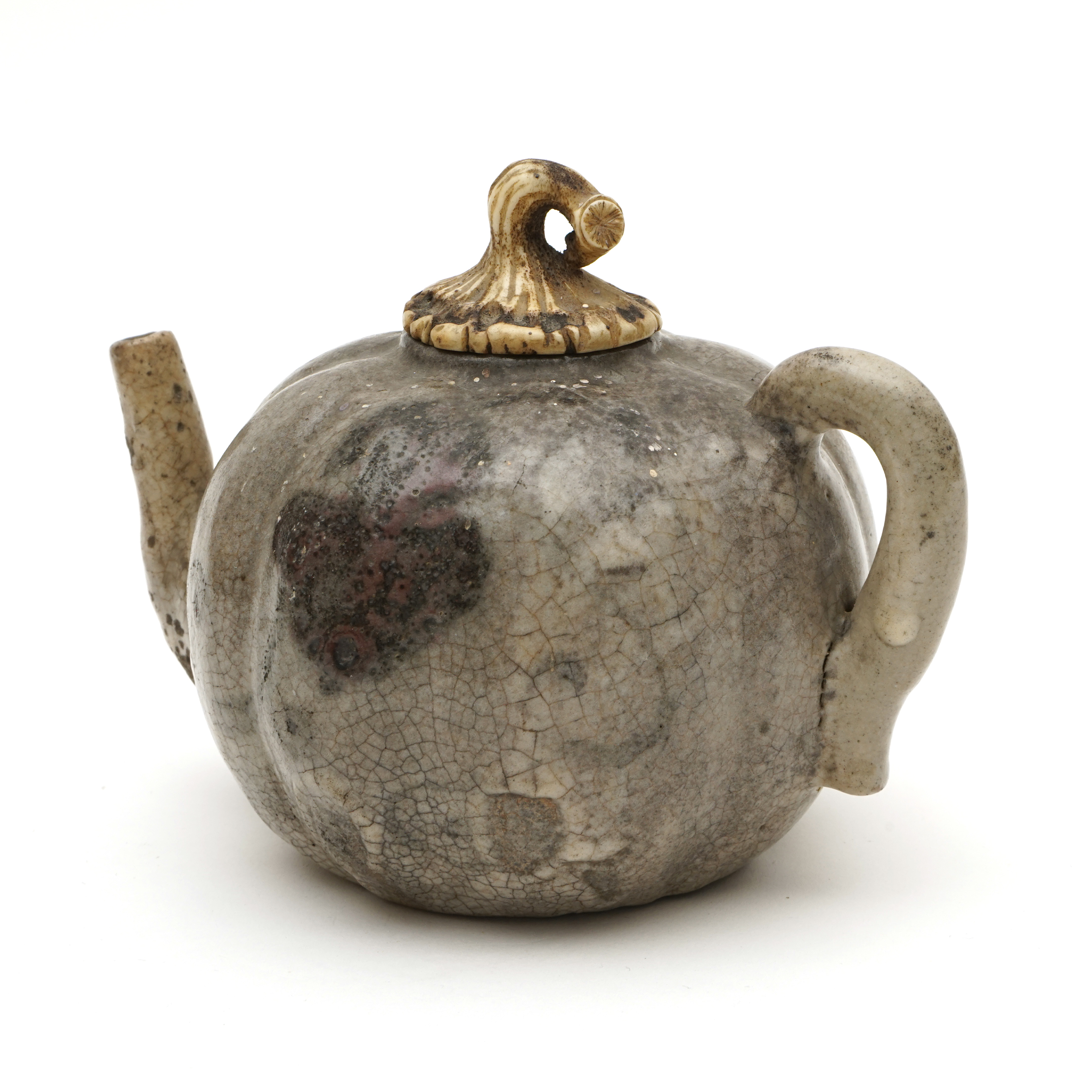 Theiere-ancienne-gres-emaille-artisanal-asiatique-xxe