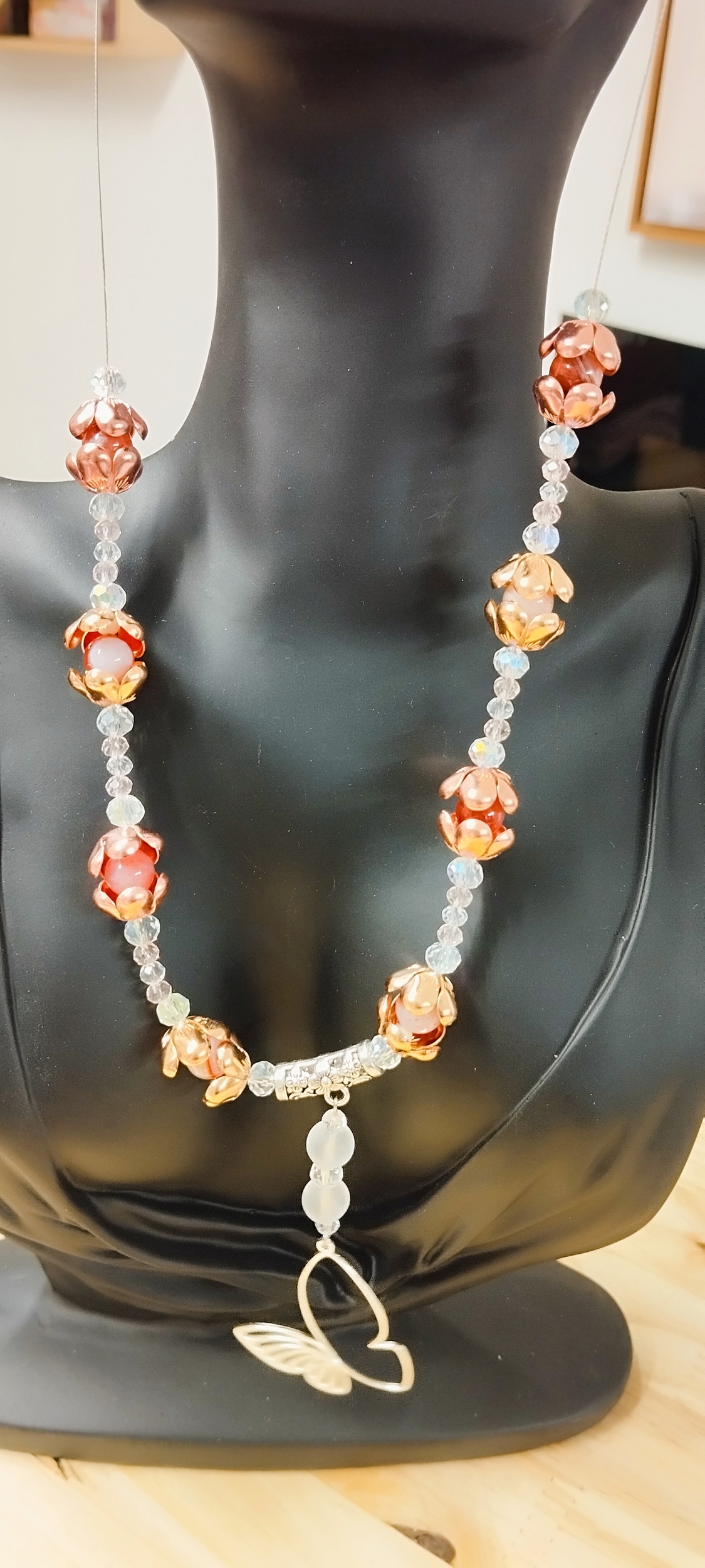 Collier papillon courage