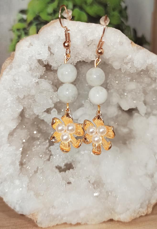 Boucles d\'oreilles Fleurs avec perles