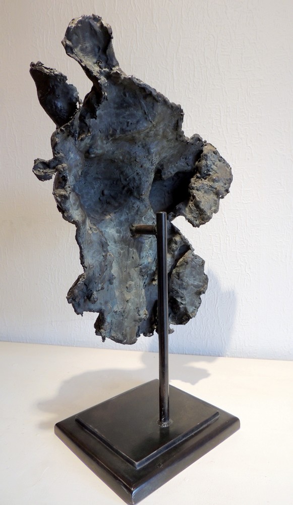 1-d- Ferrando -Résurrection Bronze Patiné  - vue de dos en biais 60x50x20- 9,4kg
