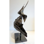 3-c-Ferrando Mémoire de Femme Bronze Patiné Vue Côté  gauche 55 x 35 x 20 - 8,9kg