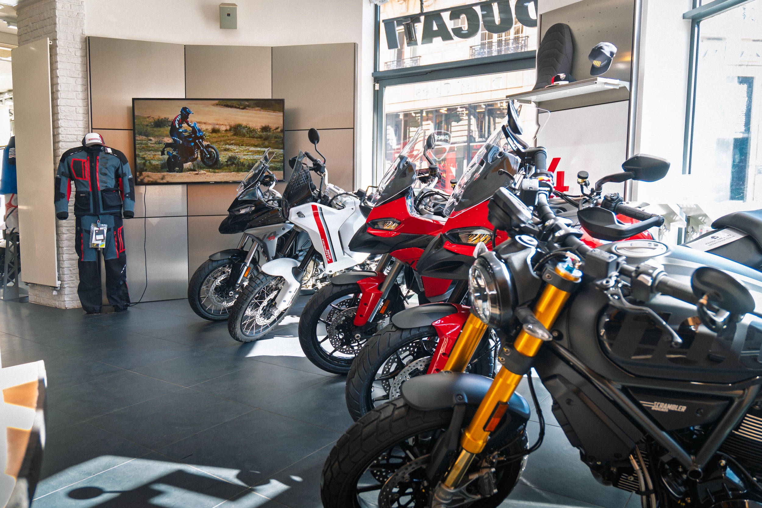 ducati paris 38 of 82 min