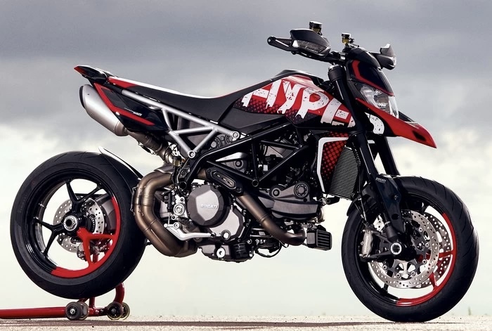 ducati 950 hypermotard rve 2020 700px