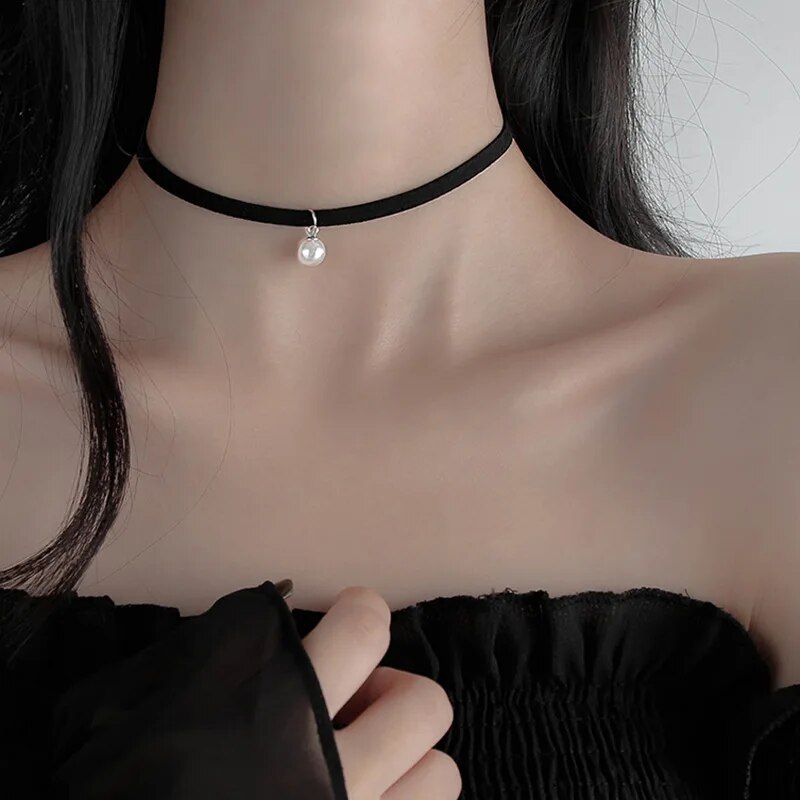 Collier-ras-du-cou-en-cuir-noir-pour-femmes-pendentif-en-perles-bijoux-fins