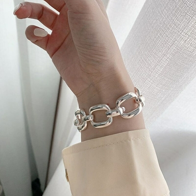 Bracelet femme, en argent 925/1000, chaîne épaisse, géométrique.