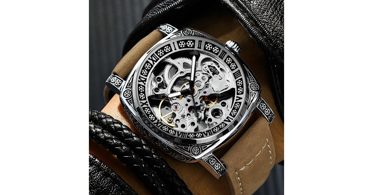 Montre mécanique vintage soviétique Majak, cadran noir