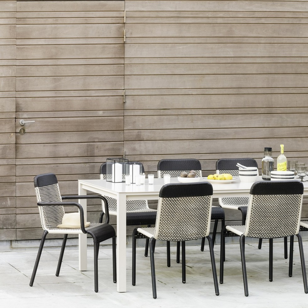 table_repas_plastique_blanc