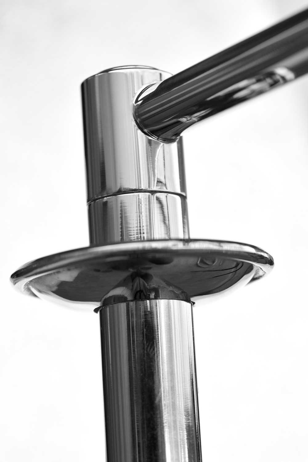 lampadaire_classique_noir_casadisagne_villa_et_demeure