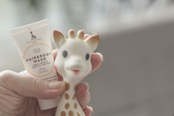 Sophie la girafe Cosmetics sur Doux Good