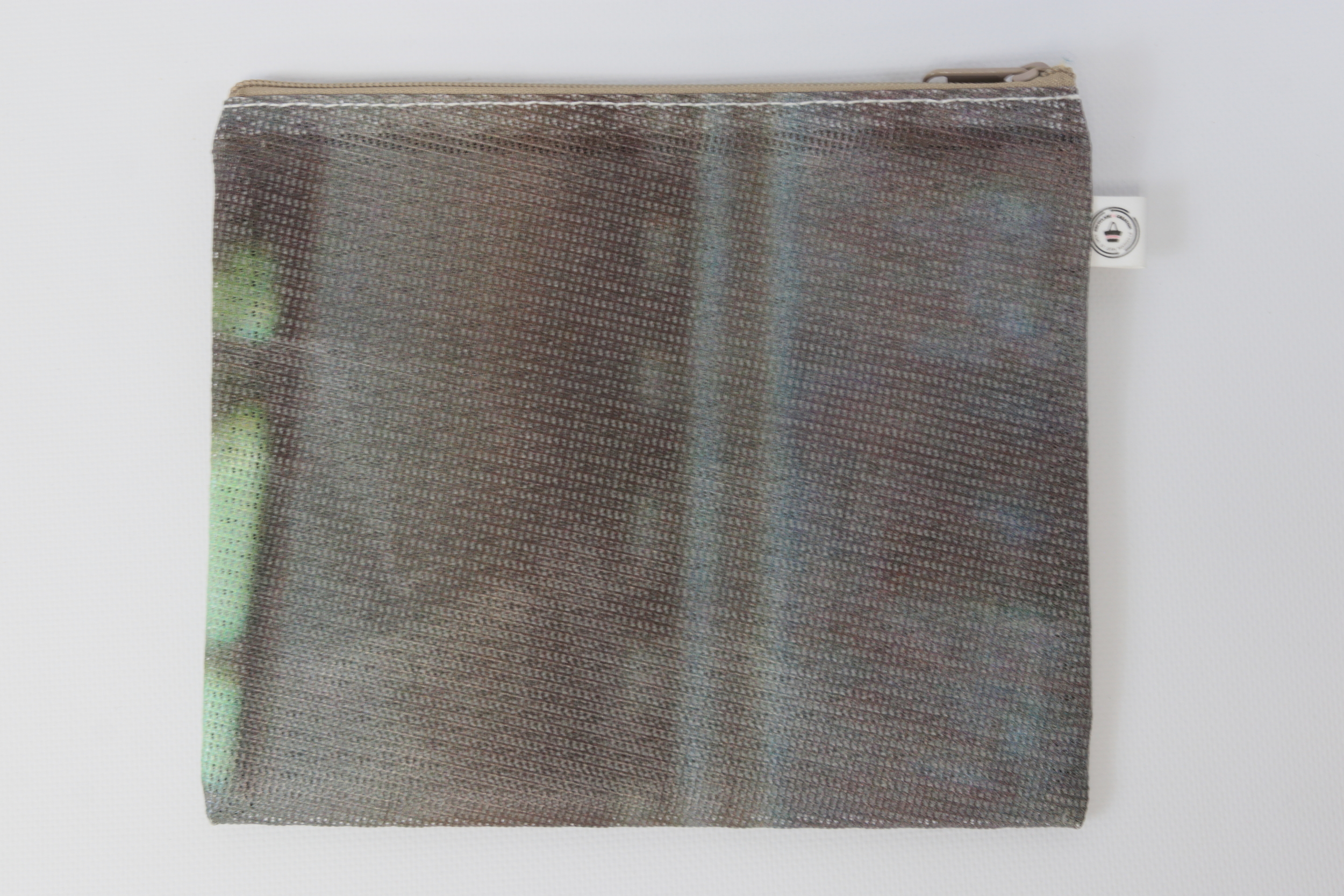 Trousse plate 82