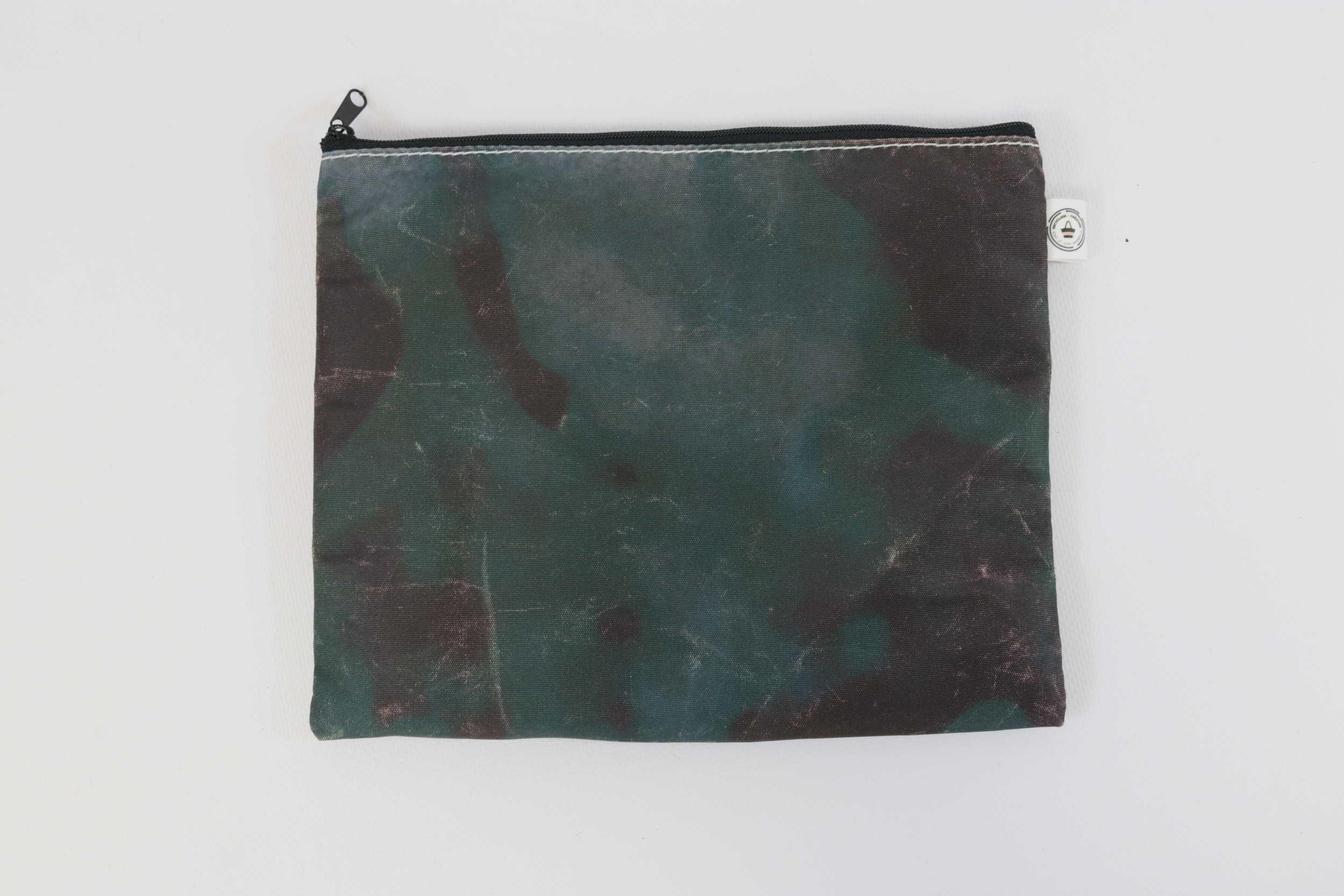 Trousse plate 84