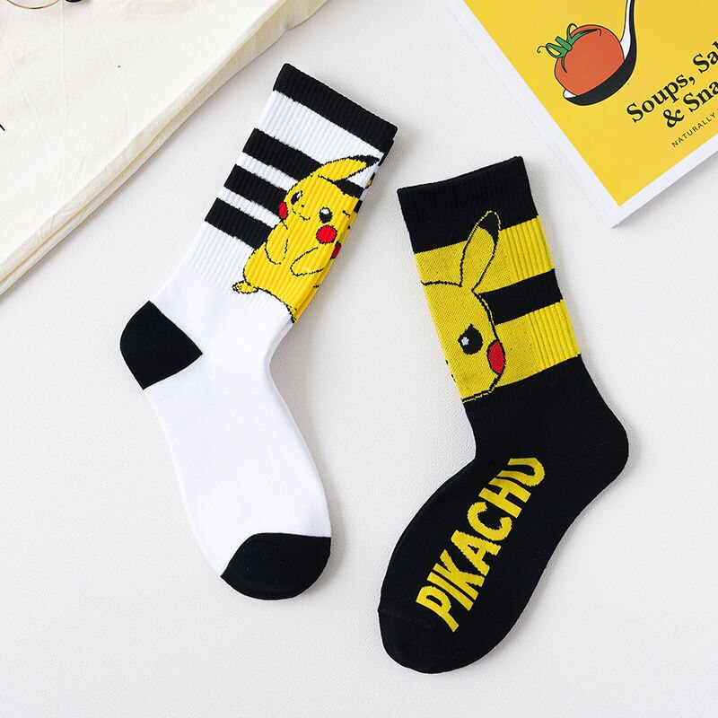Chaussettes-de-Cosplay-Pikachu-pour-hommes-et-femmes-figurines-de-dessin-anim-Pokemon-cadeaux-de-no