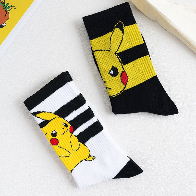 Chaussettes pikachu - Vêtements/Accessoires mode - mondedegamer