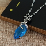 Final-Fantasy-collier-en-cristal-Yuna-1-pi-ce-pendentif-goutte-de-cristal-bleu-classique-bande