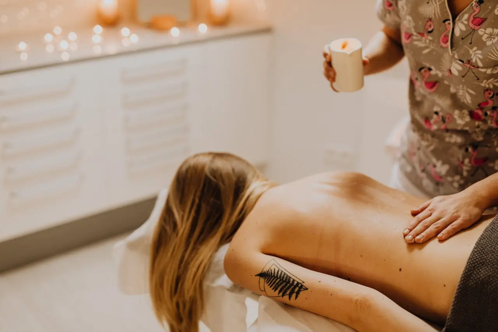 exemple de massage à la bougie de massage
