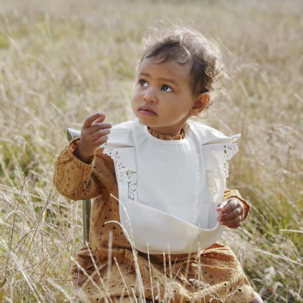 baby-bib-SS21-elodie-details-lifestyle-4_1000px-600x600