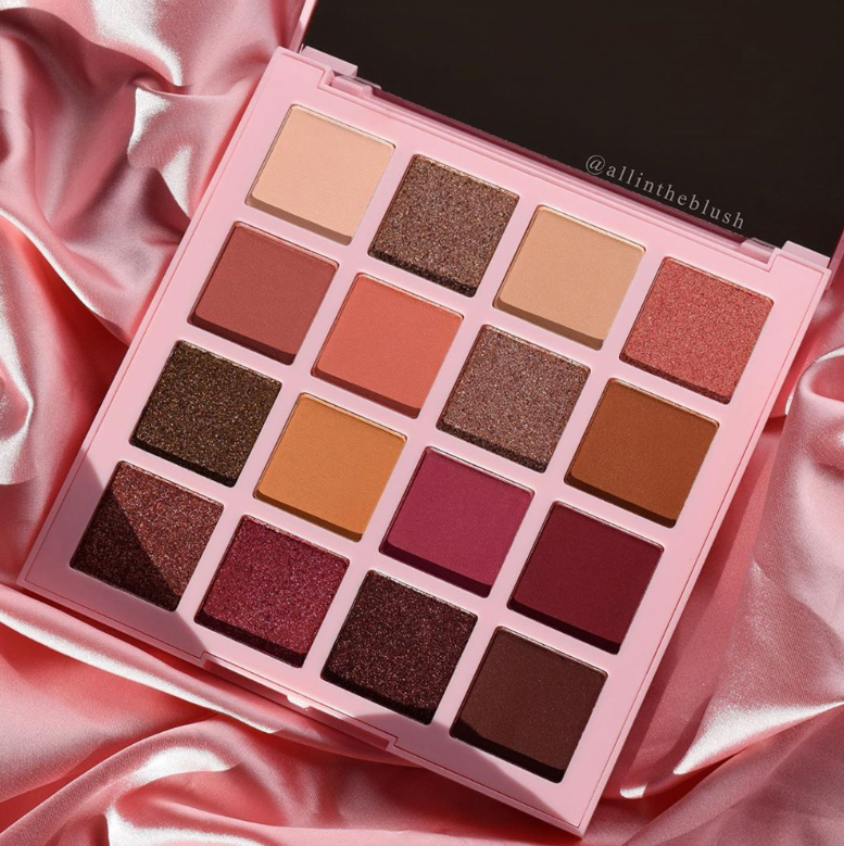 la cosmetics palette pro eyeshadow mastery