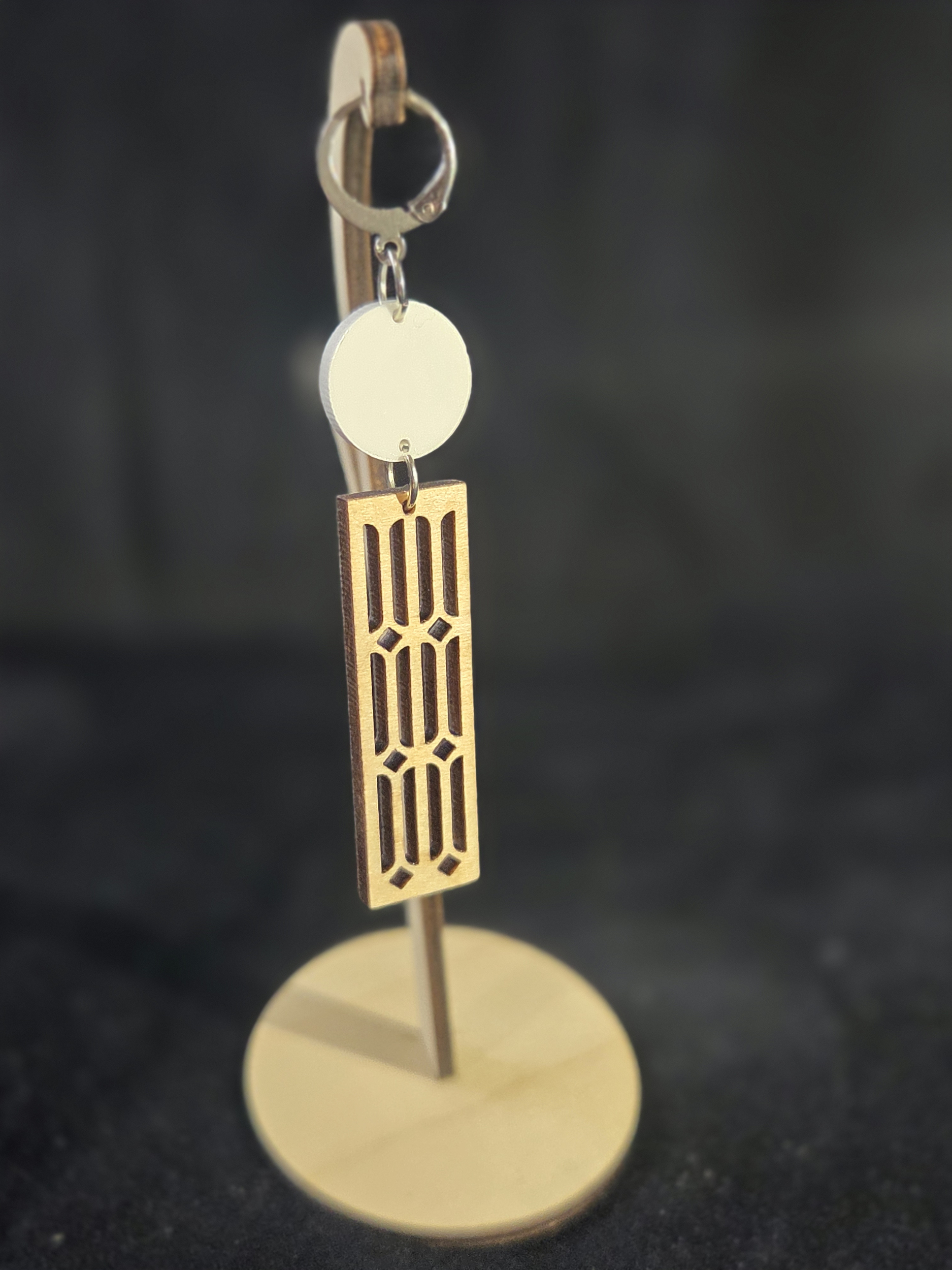 Boucles dOreilles en bois et acrylique
