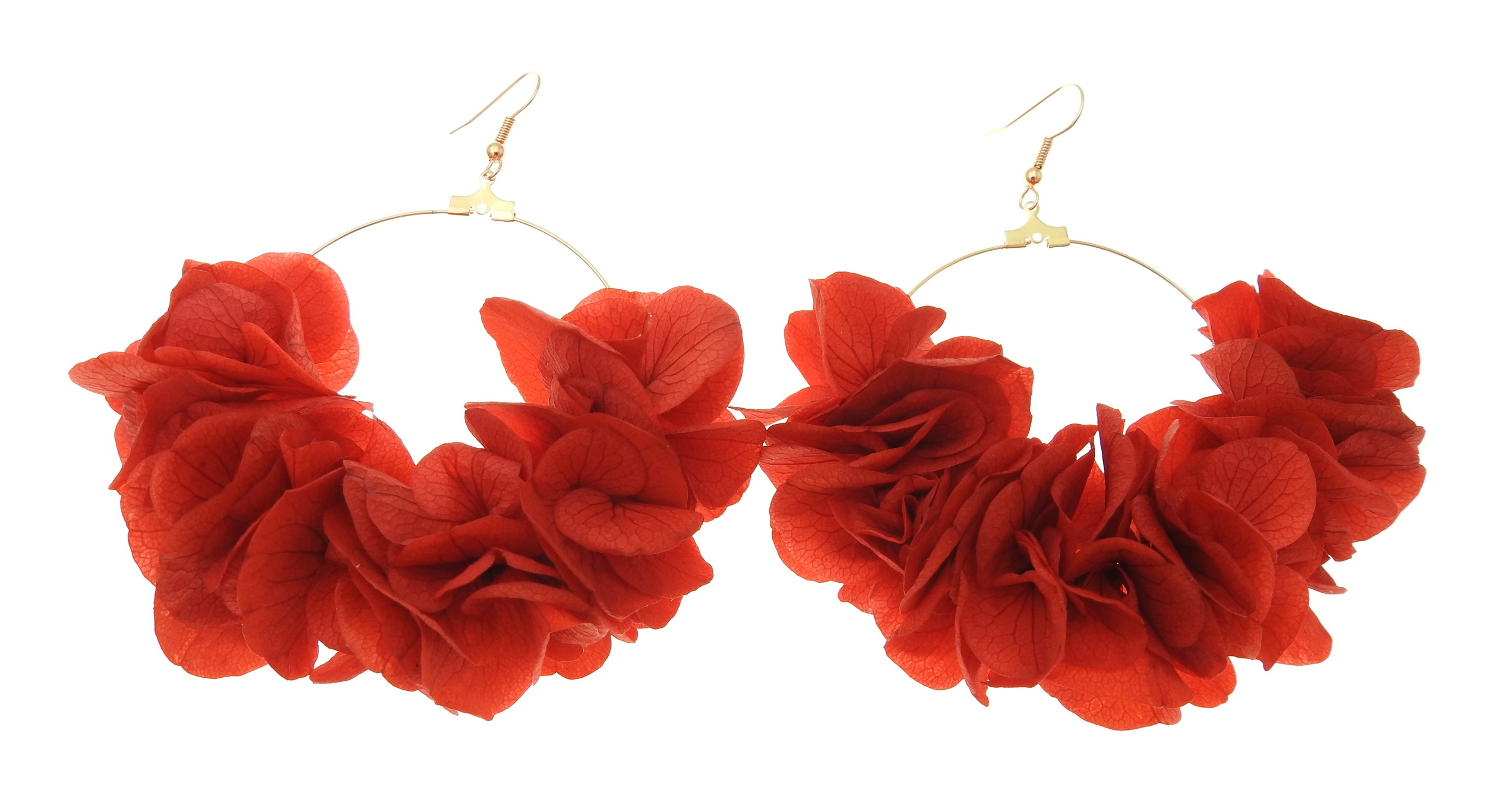 Boucles doerilles dorées SEVILLA fleurs dhortensia rouge stabilisées | MomZelle bijoux | MMC186