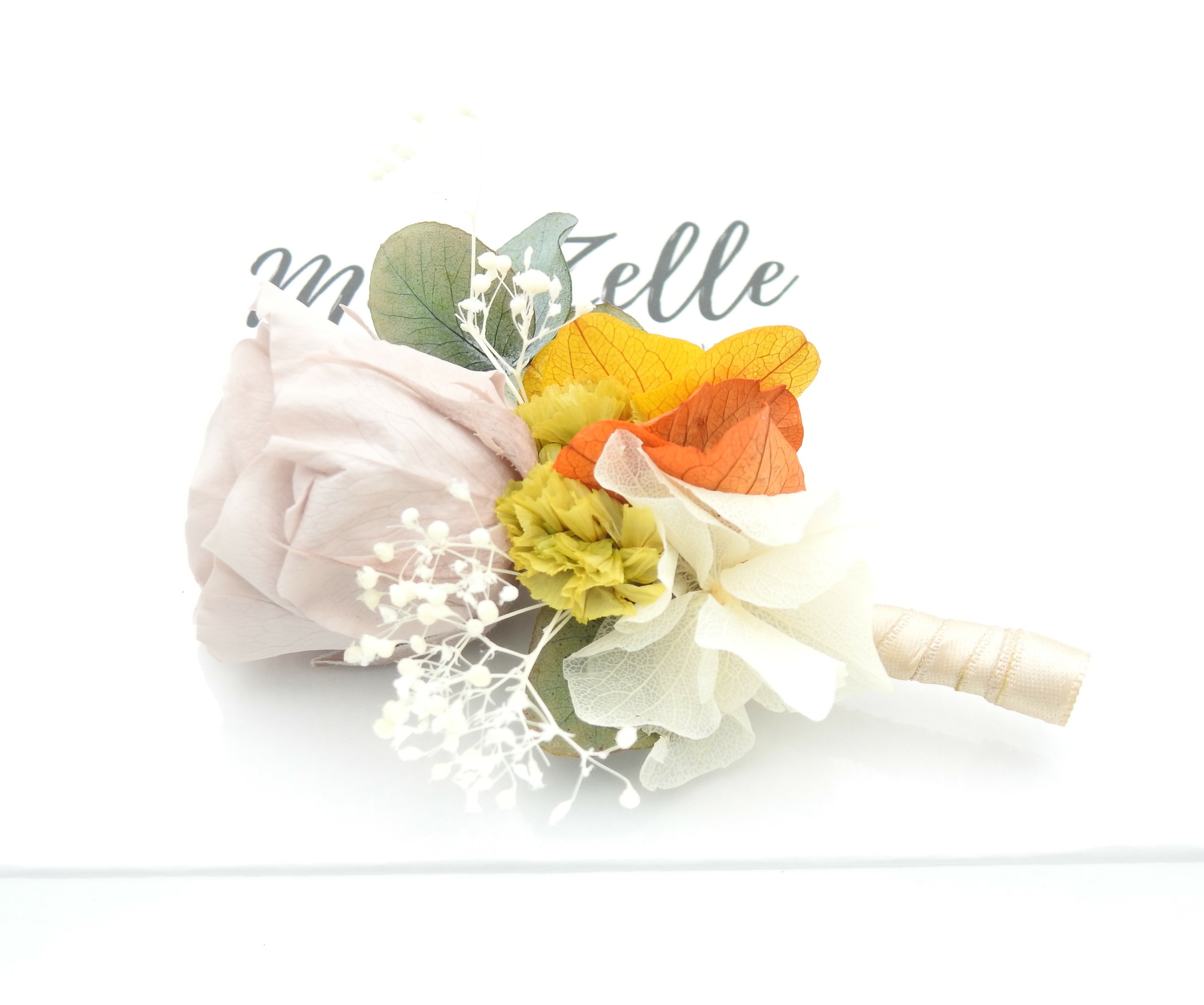 Boutonnière fleurie 0aux couleurs automnales | Boutonnière fleurie LUCINDA | MomZelle Bijoux MMC302