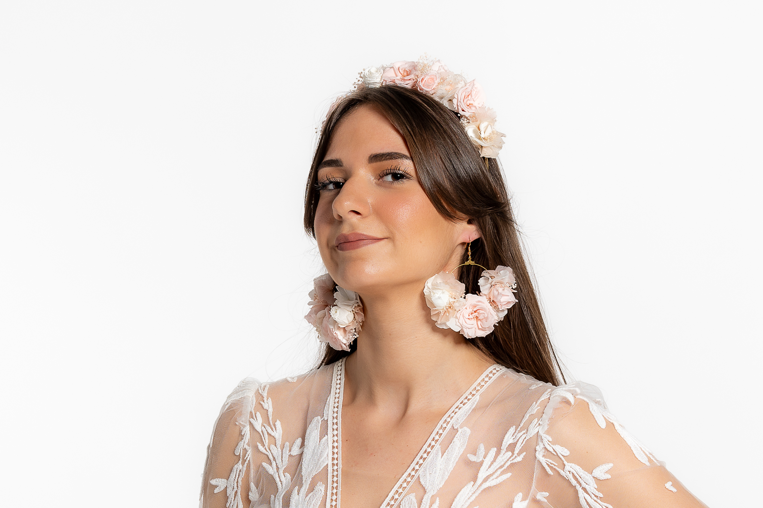 Boucles doreilles fleuries aux accents bohèmes et poétiques | Boucles doreilles fleuries ISLA aux accents bohèmes et poétiques| MomZelle Bijoux MMC316