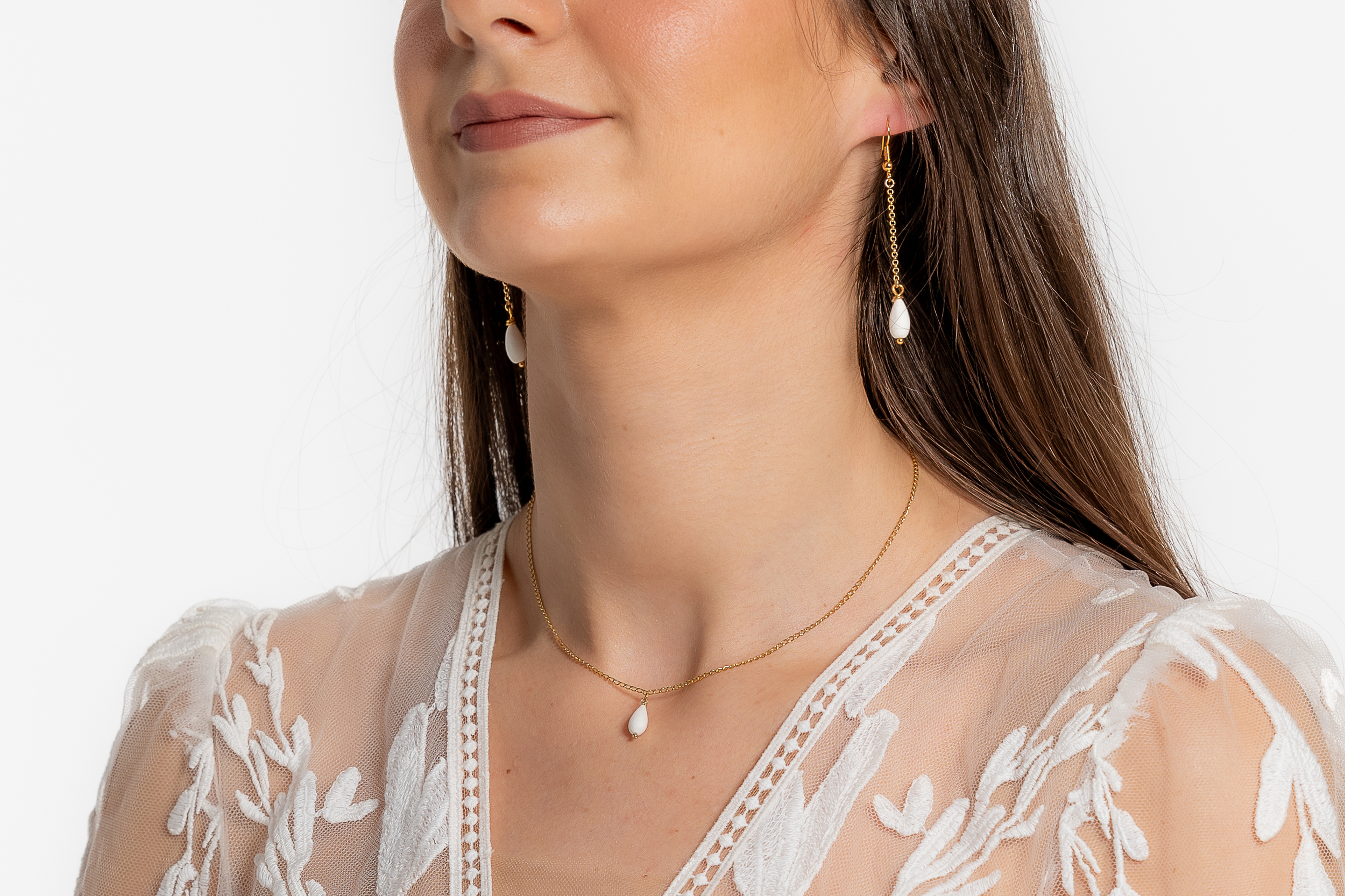 Collier subtil et raffiné en porcelaine | Collier subtil et raffiné en porcelaine CLARENCE| MomZelle Bijoux MMC339