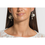 Boucles doreilles perles deau douce et fleurs stabilisées ELIA | MomZelle bijoux | MMC254