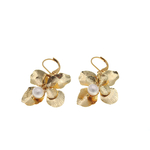 Boucles d'oreilles de mariage ornées de fleurs dorées et de perles d'eau douce | Boucle d'oreille mariage BRUNA | MomZelle Bijoux | MMC282