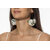 Boucles d’oreilles créoles dorées sont ornées de fleurs d'hortensia stabilisées blancs et de feuilles d'eucalyptus | Boucles d'oreilles en fleurs stabilisées Batan | MomZelle Bijoux | MMC224