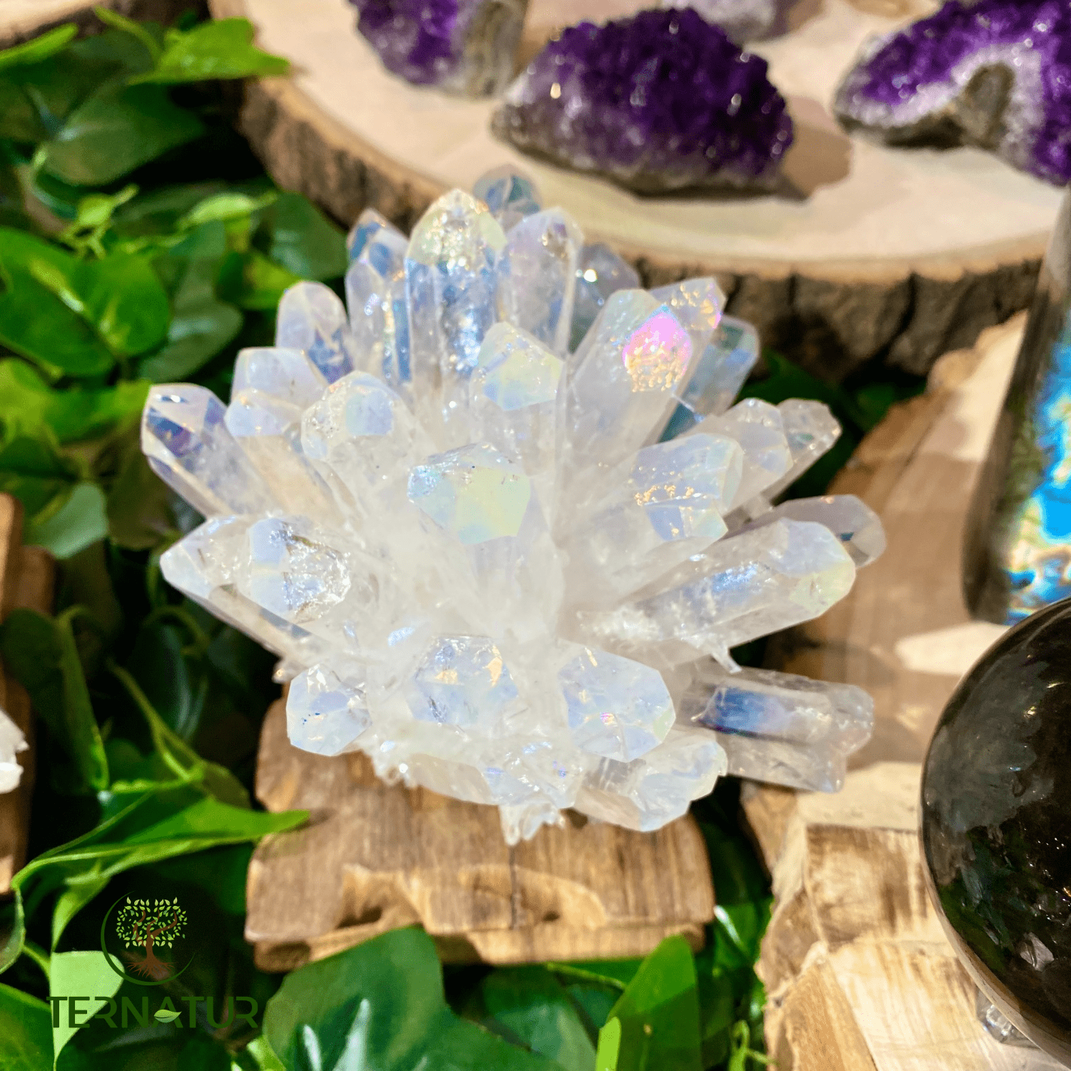 amas-de-cristal-de-roche-quartz-aura-ternatur