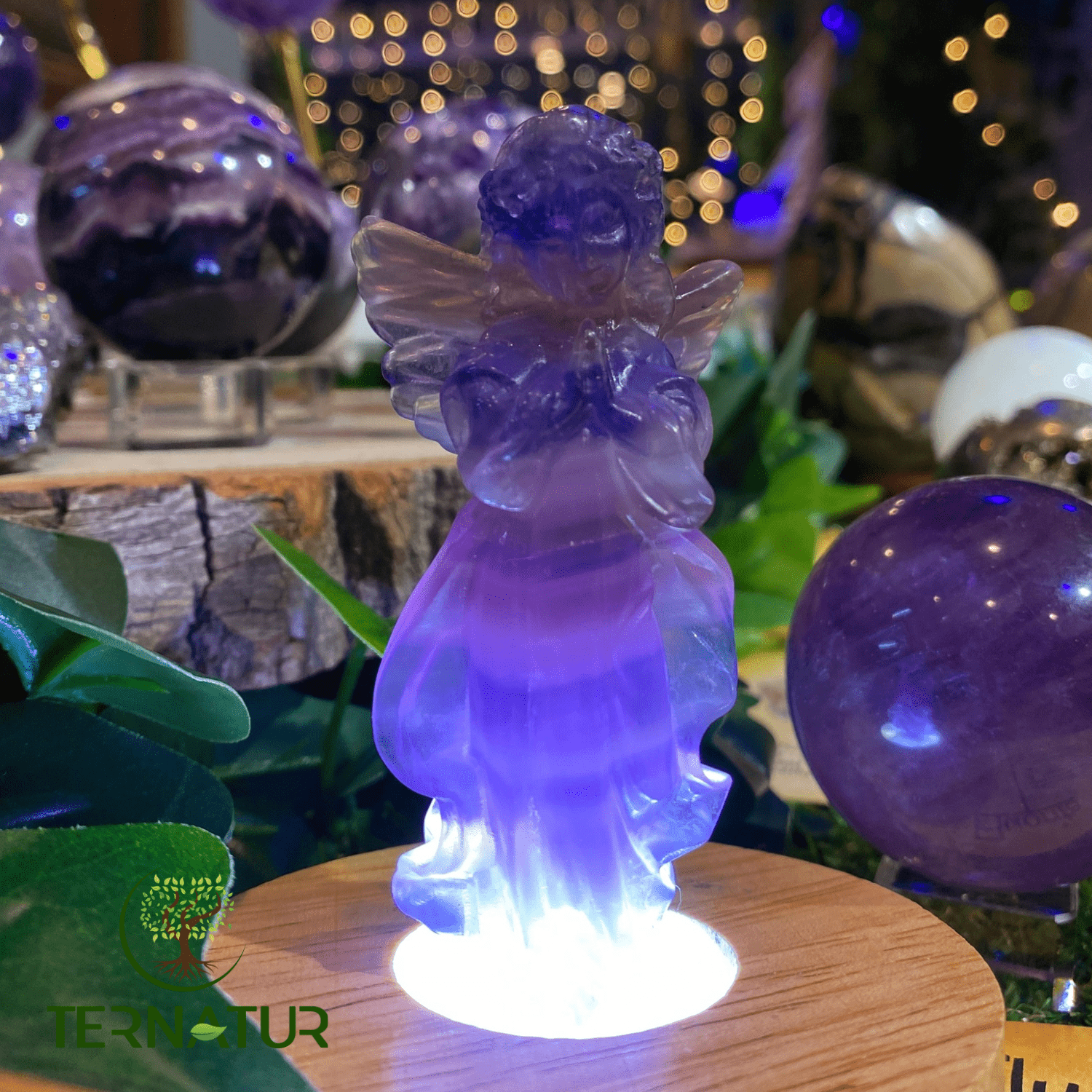 ange_en_fluorite_fluorine_ternatur-min