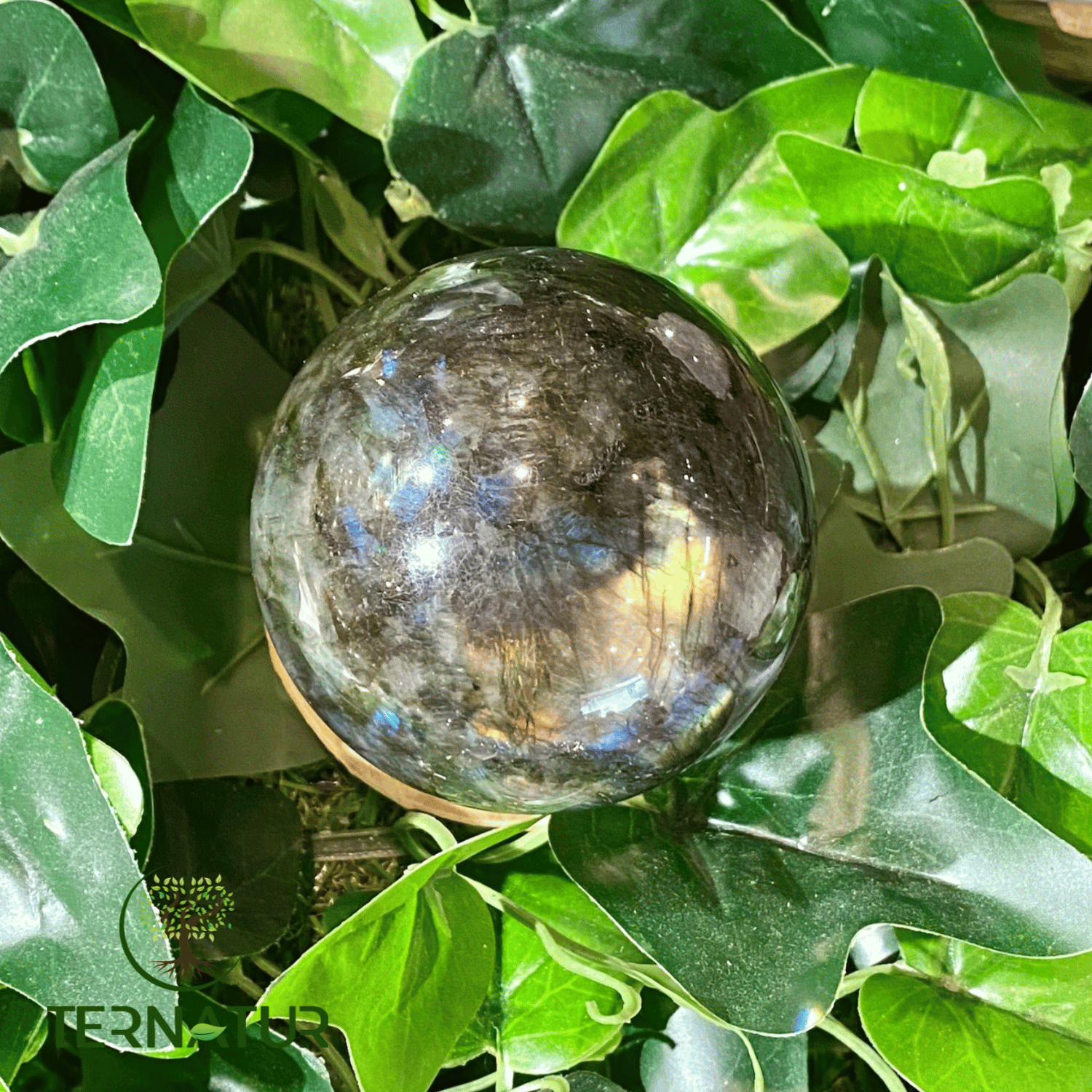 labradorite-protection-sphere-boule-ternatur