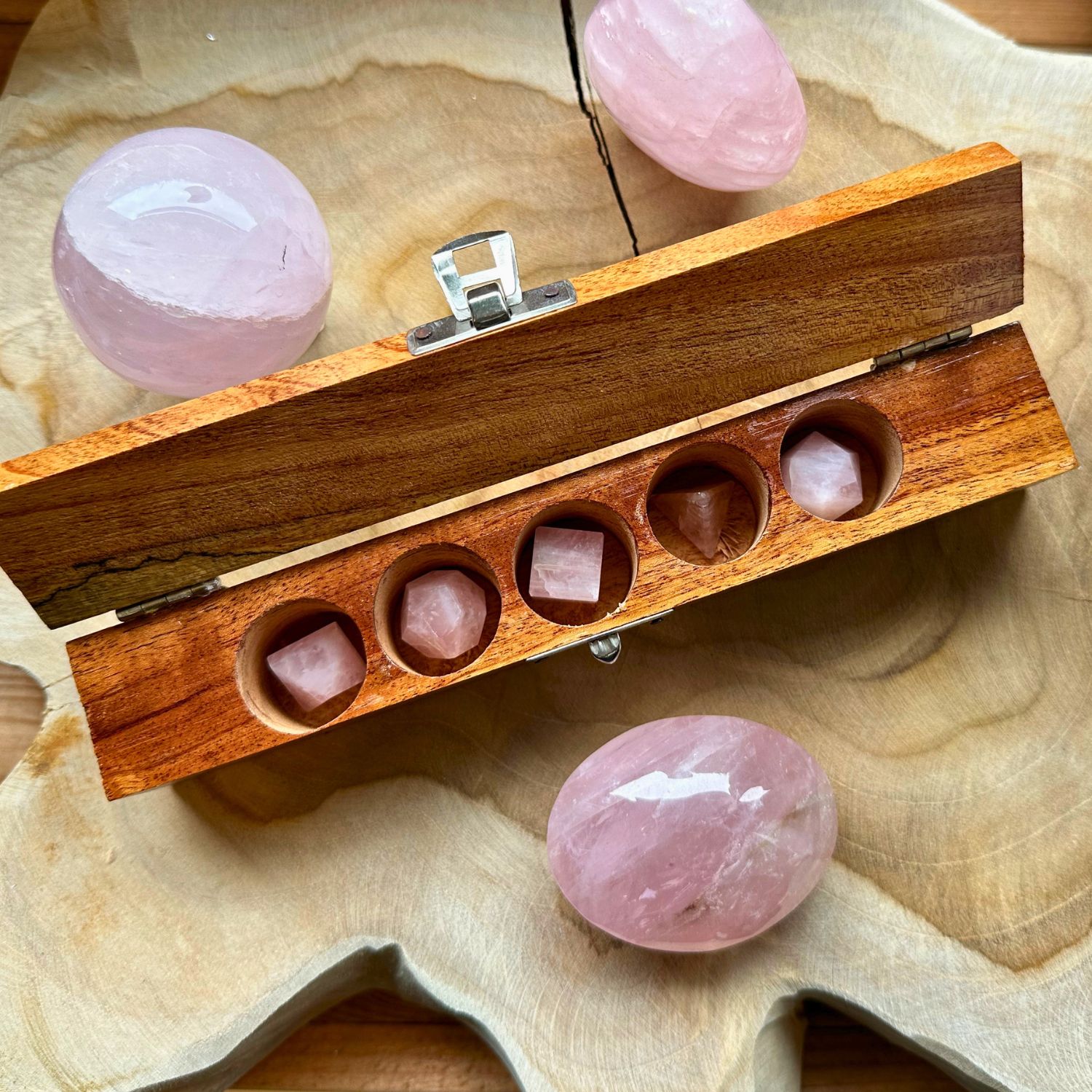 platon-solide-quartz-rose