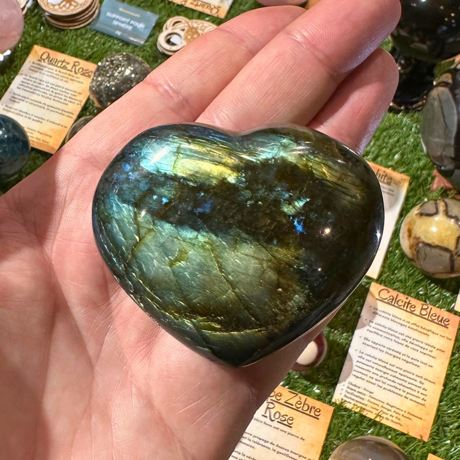 LABRADORITE_COEUR2