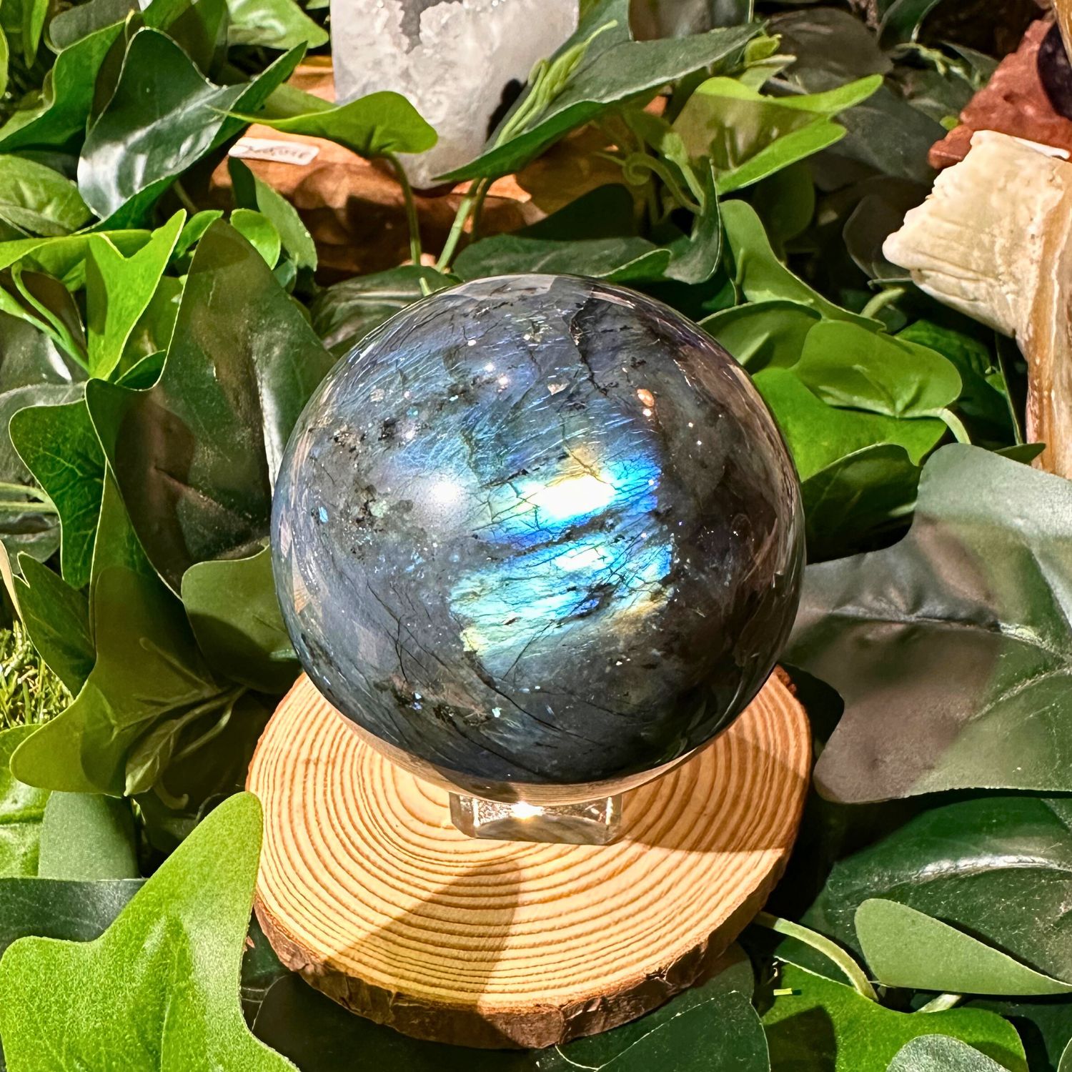 sphere-labradorite14