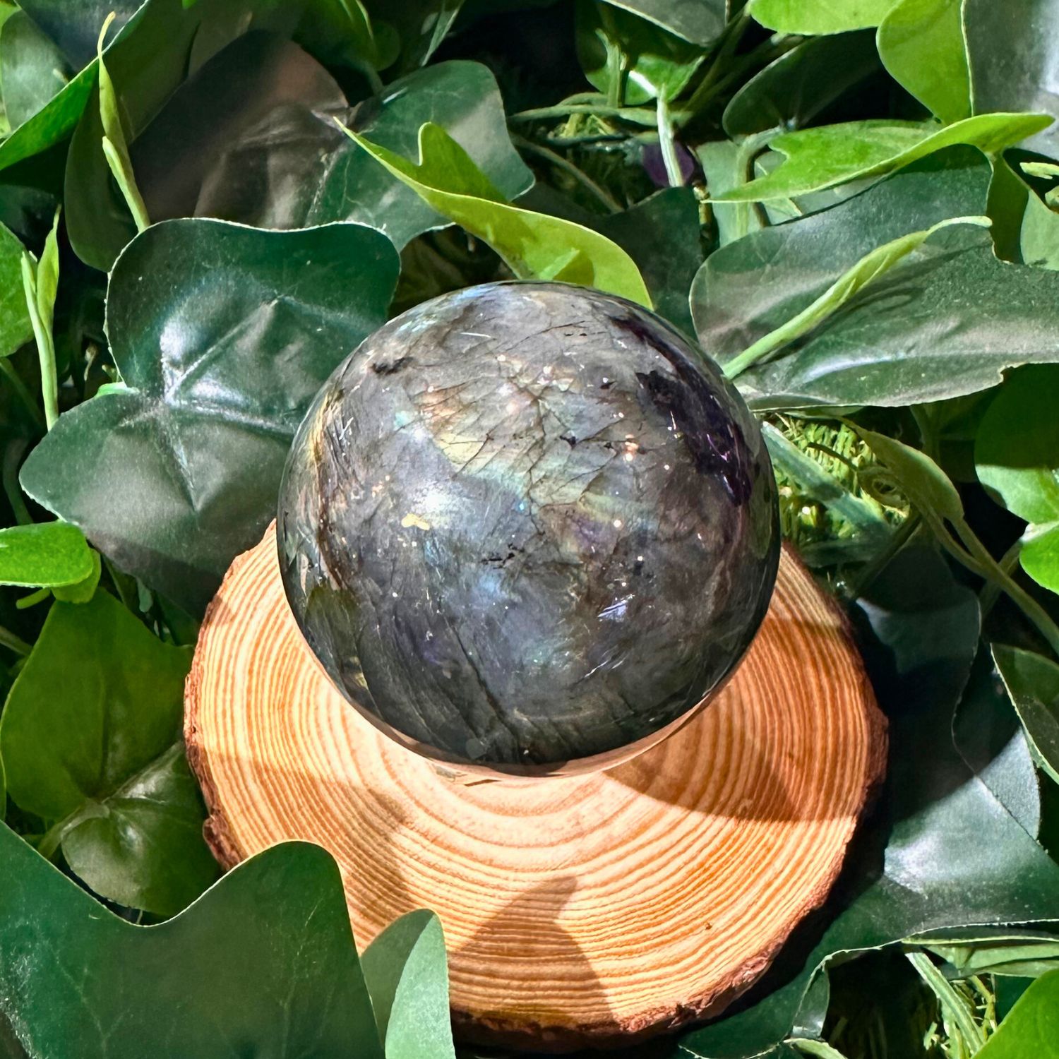 LABRADORITE_sphere3