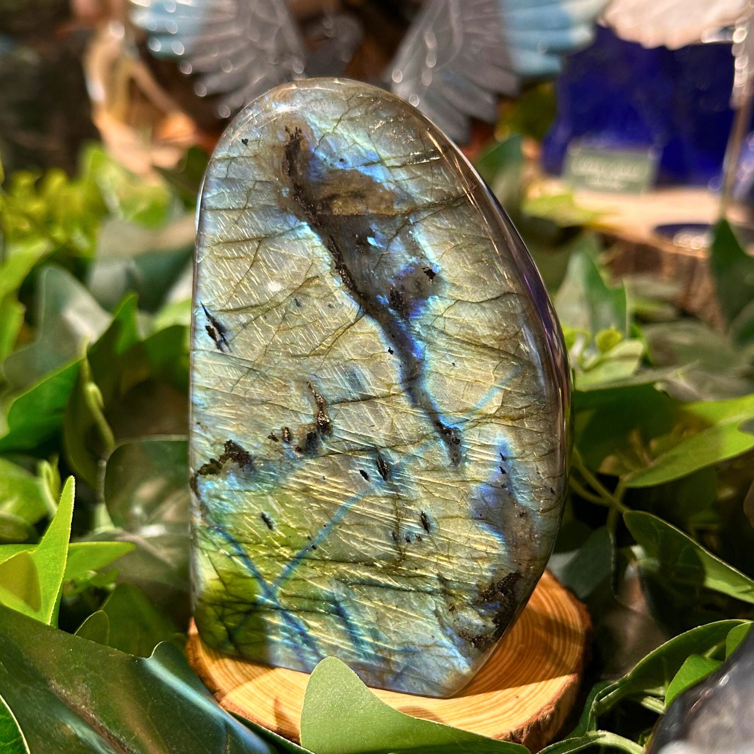 LABRADORITE2