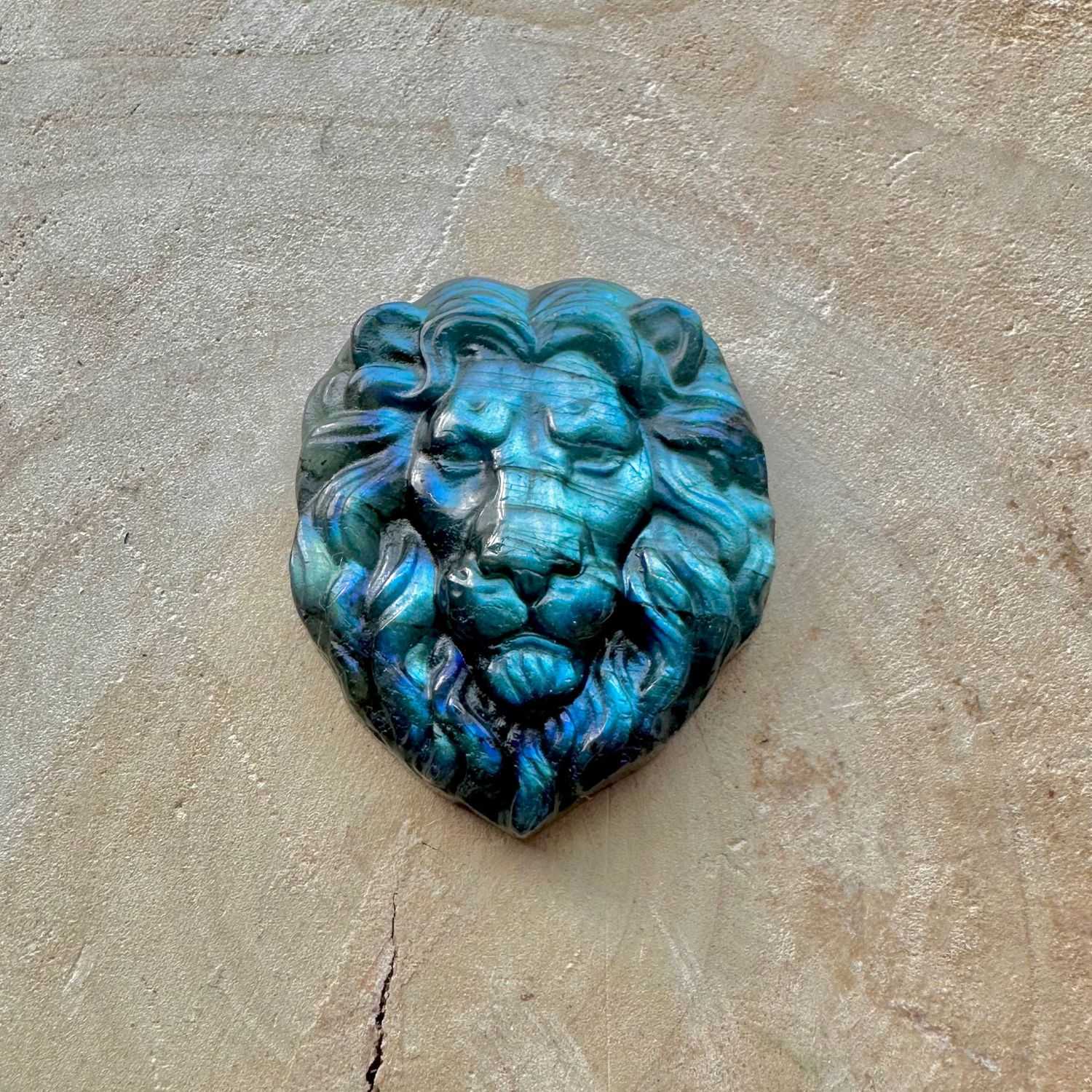 lion-labradorite1