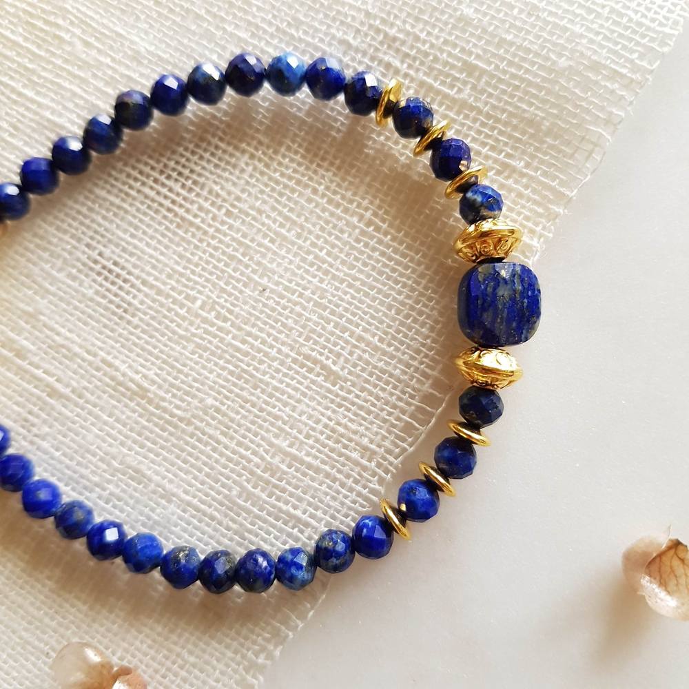 LAPIS_LAZULI_BRACELET
