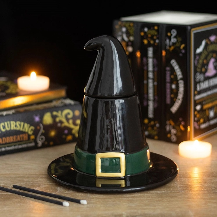 brule_parfum_chapeau_sorciere_ferme