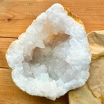 quartz-cristal-geode