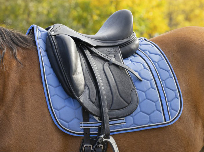 Tapis de selle Equithème Ligne9