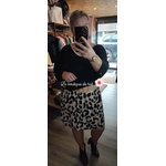 pull noir jupe plisse beige1