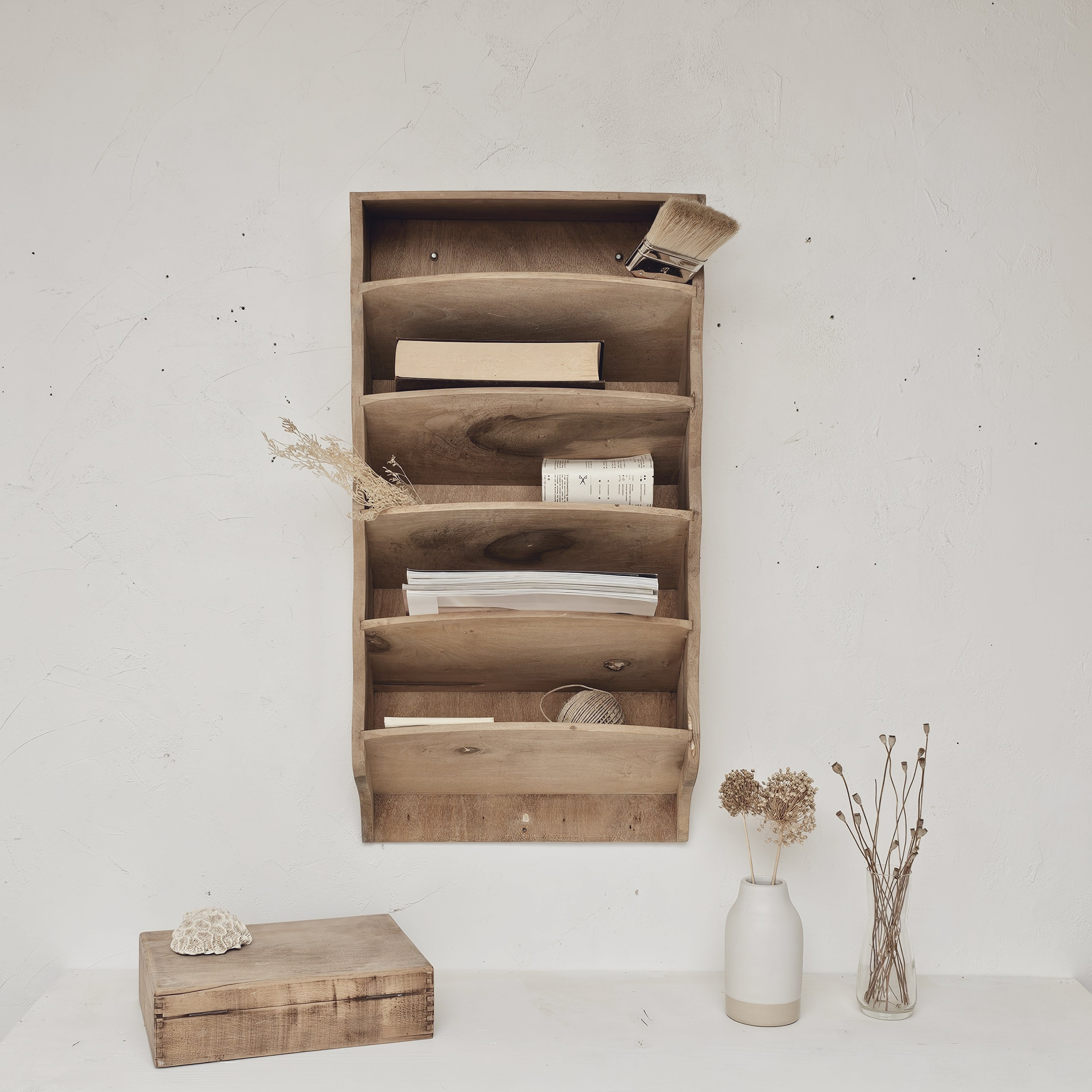 20240902_134552ancien porte courrier en bois vintage