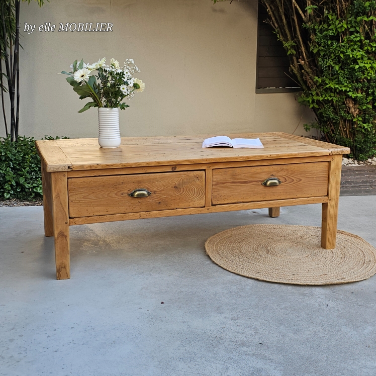 20250330_180740ancienne grande table basse en sapin deux tiroirs poignées coquille brocante vintage brocante